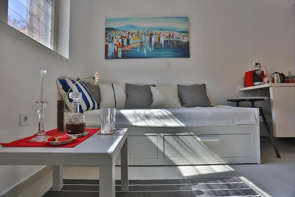 Studio Apartment Laganini Split